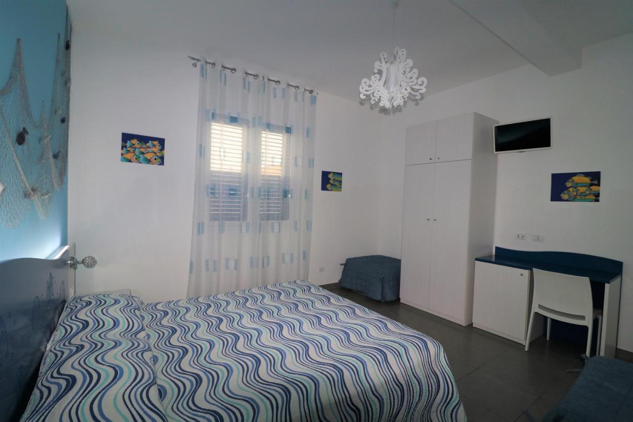 B&B Aria Di Mare 산비토로카포 외부 사진