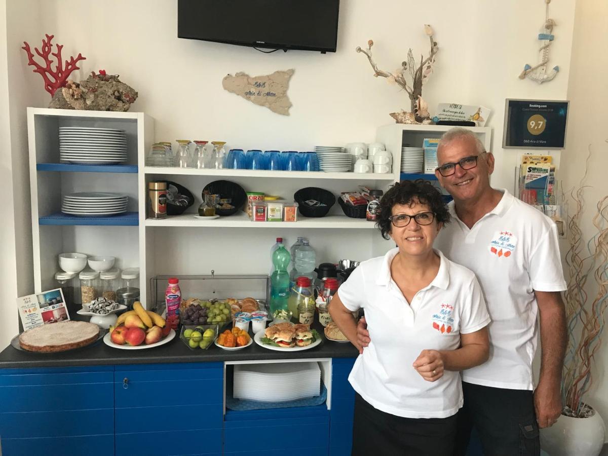 B&B Aria Di Mare 산비토로카포 외부 사진